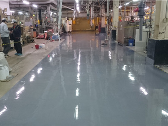 环氧自流平施工中底漆、中涂、面涂材料的具体配比是多少？